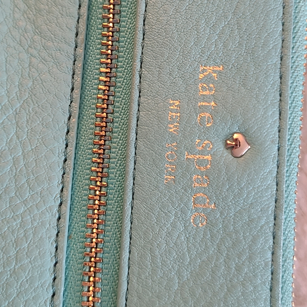 Kate Spade Wristlet - Picture 4 of 6